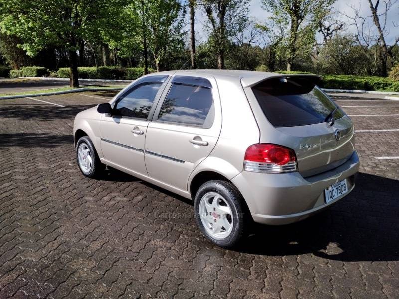 FIAT - PALIO - 2009/2010 - Bege - R$ 26.900,00