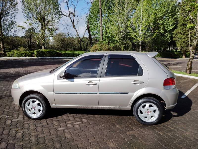 FIAT - PALIO - 2009/2010 - Bege - R$ 26.900,00