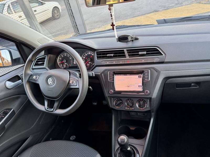 VOLKSWAGEN - VOYAGE - 2018/2019 - Branca - R$ 54.900,00