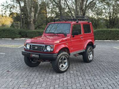 SUZUKI - SAMURAI - 1996/1997 - Vermelha - R$ 59.900,00