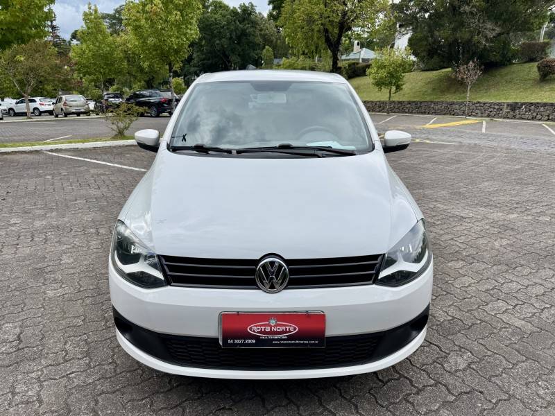 VOLKSWAGEN - FOX - 2014/2014 - Branca - R$ 41.900,00