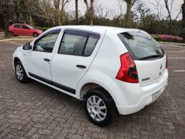 RENAULT - SANDERO - 2010/2011 - Branca - R$ 28.900,00