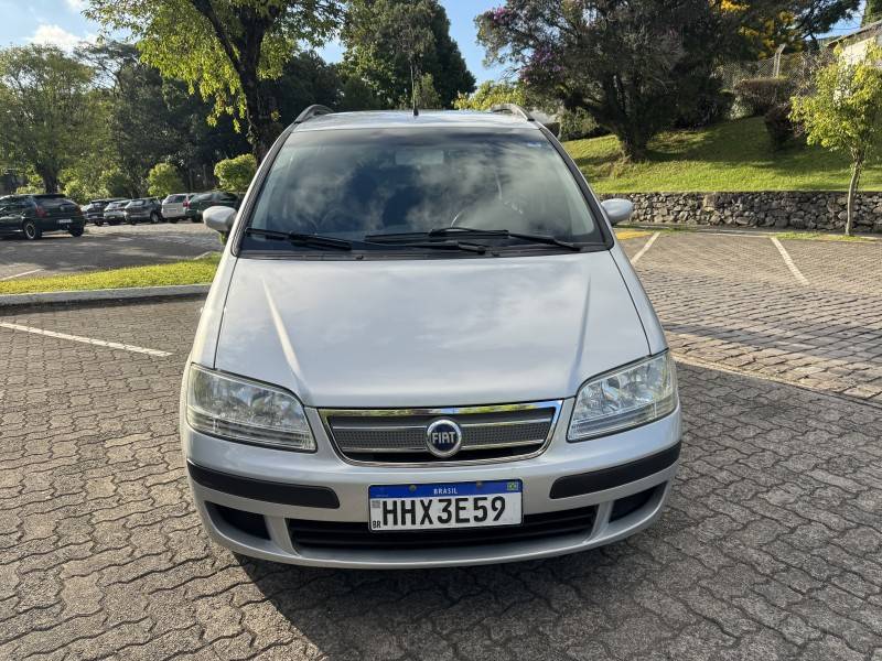 FIAT - IDEA - 2008/2008 - Prata - R$ 26.900,00