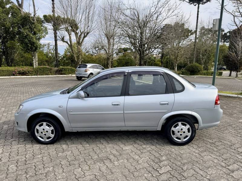CHEVROLET - CLASSIC - 2011/2012 - Prata - R$ 27.900,00
