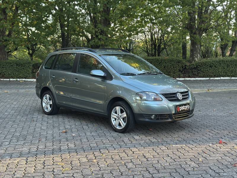 VOLKSWAGEN - SPACEFOX - 2009/2010 - Verde - R$ 32.900,00