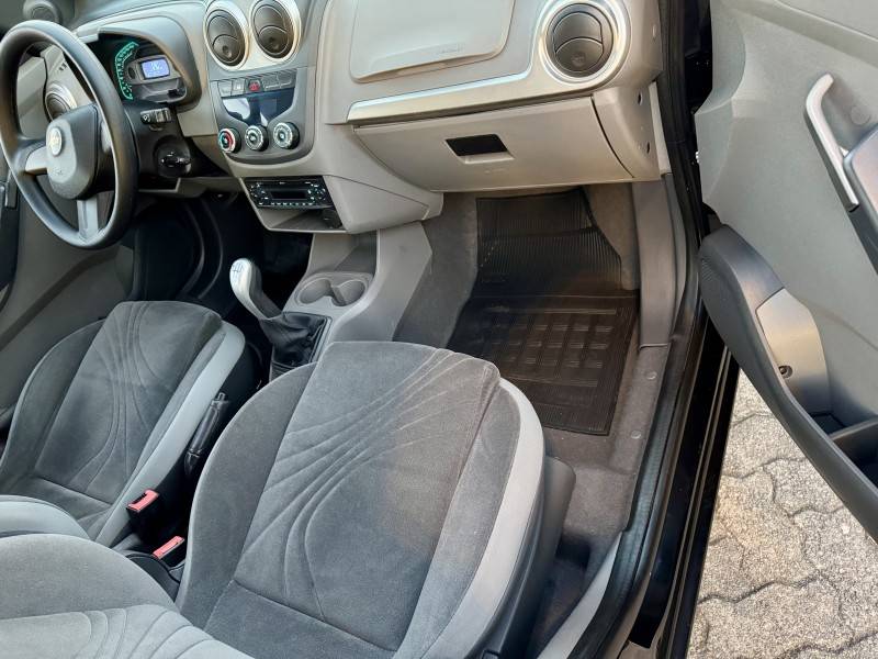CHEVROLET - AGILE - 2011/2011 - Preta - R$ 33.900,00