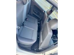 VOLKSWAGEN - VOYAGE - 2018/2019 - Branca - R$ 54.900,00