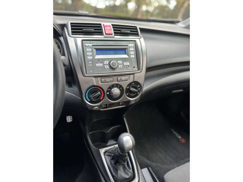 HONDA - CITY - 2014/2014 - Cinza - R$ 55.900,00