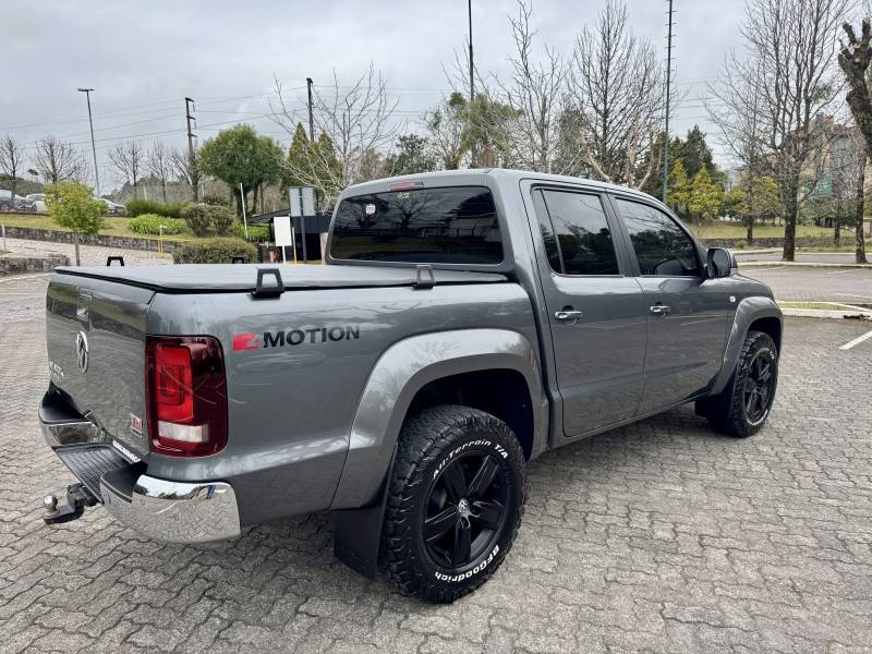 VOLKSWAGEN - AMAROK - 2017/2017 - Cinza - R$ 122.900,00