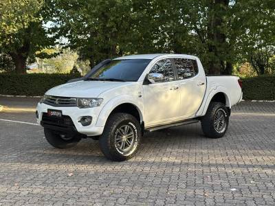 MITSUBISHI - L200 TRITON - 2014/2015 - Branca - R$ 108.900,00