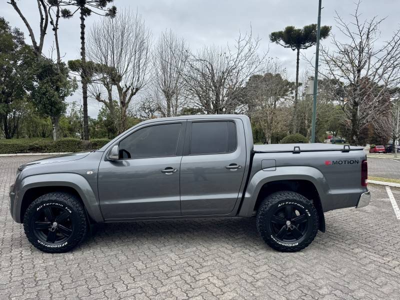 VOLKSWAGEN - AMAROK - 2017/2017 - Cinza - R$ 122.900,00