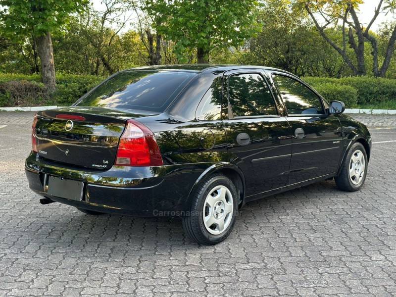 CHEVROLET - CORSA - 2009/2009 - Preta - R$ 30.900,00