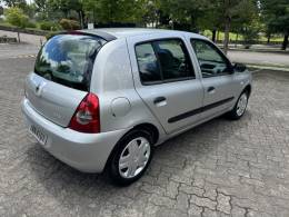 RENAULT - CLIO - 2010/2011 - Prata - R$ 21.900,00