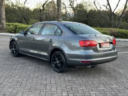 VOLKSWAGEN - JETTA - 2011/2011 - Cinza - R$ 61.900,00