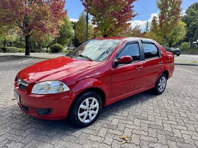 FIAT - SIENA - 2013/2014 - Vermelha - R$ 35.900,00