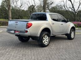 MITSUBISHI - L200 TRITON - 2011/2012 - Prata - R$ 104.900,00