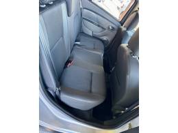 RENAULT - SANDERO - 2015/2015 - Prata - R$ 48.900,00