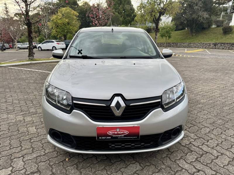 RENAULT - SANDERO - 2017/2017 - Prata - R$ 46.900,00