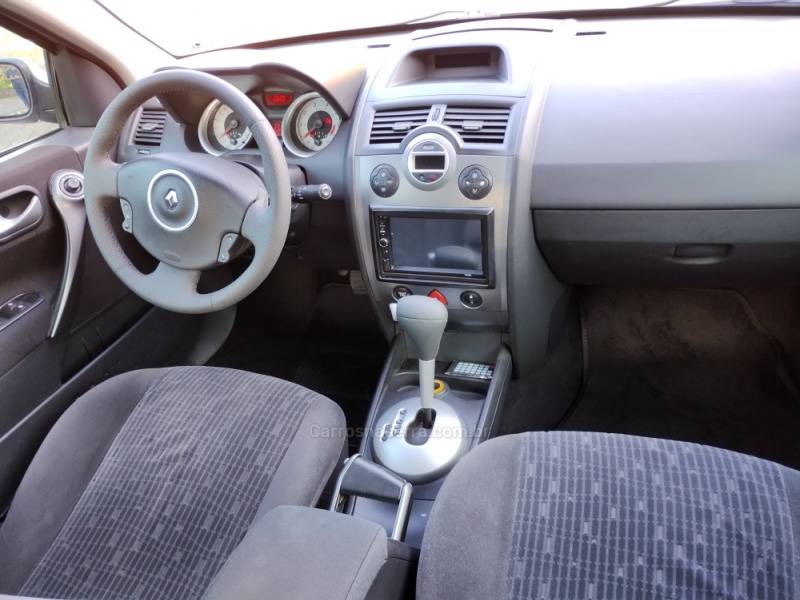 RENAULT - MÉGANE - 2009/2010 - Prata - R$ 25.900,00