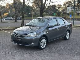 TOYOTA - ETIOS - 2013/2013 - Cinza - R$ 42.900,00