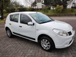 RENAULT - SANDERO - 2010/2011 - Branca - R$ 28.900,00