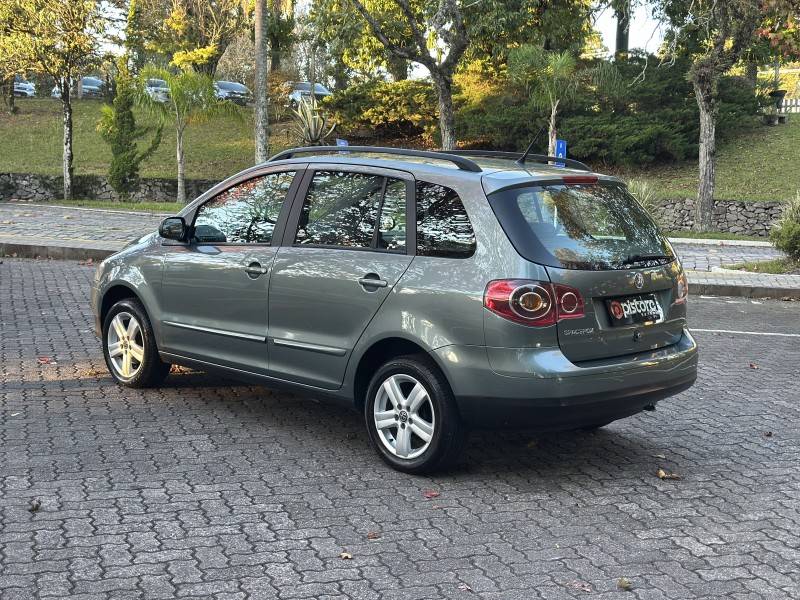 VOLKSWAGEN - SPACEFOX - 2009/2010 - Verde - R$ 32.900,00