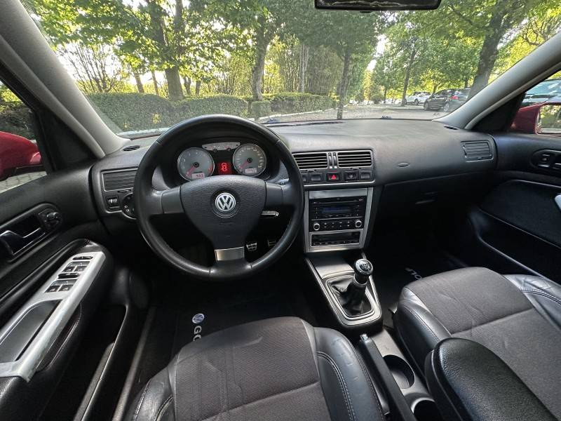 VOLKSWAGEN - GOLF - 2012/2012 - Vermelha - R$ 54.900,00