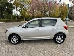 RENAULT - SANDERO - 2017/2017 - Prata - R$ 46.900,00