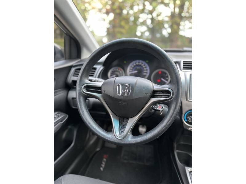 HONDA - CITY - 2014/2014 - Cinza - R$ 55.900,00