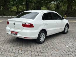 VOLKSWAGEN - VOYAGE - 2016/2017 - Branca - R$ 46.900,00