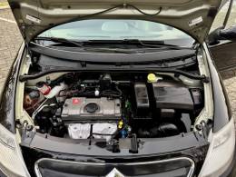 CITROËN - C3 - 2010/2011 - Preta - R$ 27.900,00