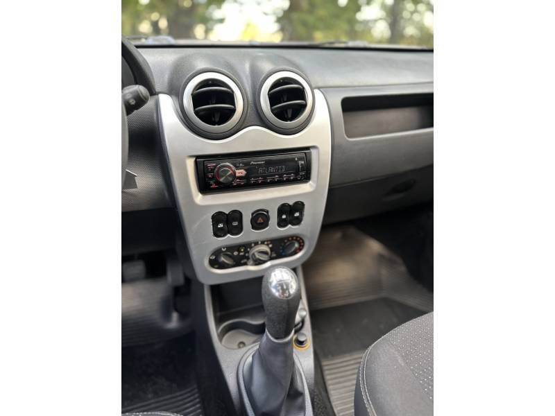 RENAULT - SANDERO - 2008/2009 - Cinza - R$ 34.900,00