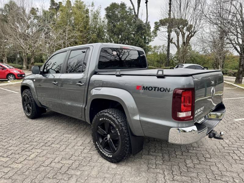 VOLKSWAGEN - AMAROK - 2017/2017 - Cinza - R$ 122.900,00