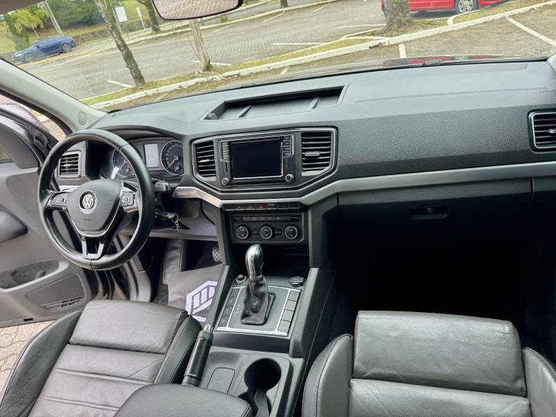 VOLKSWAGEN - AMAROK - 2017/2017 - Cinza - R$ 122.900,00